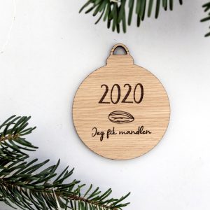 Julekugle - Jeg fik mandlen 2023 Eg - HØJTIDER > JUL > JULEPYNT - Living Nature