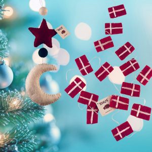 Julepynt Måne, Stjerne og planeter - Håndlavet - 100% ren uld - Guilande med danske flag