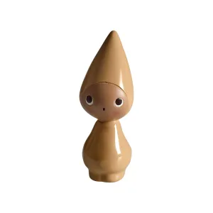 Nääsgränsgården - Peggy curious, cedar H.11cm
